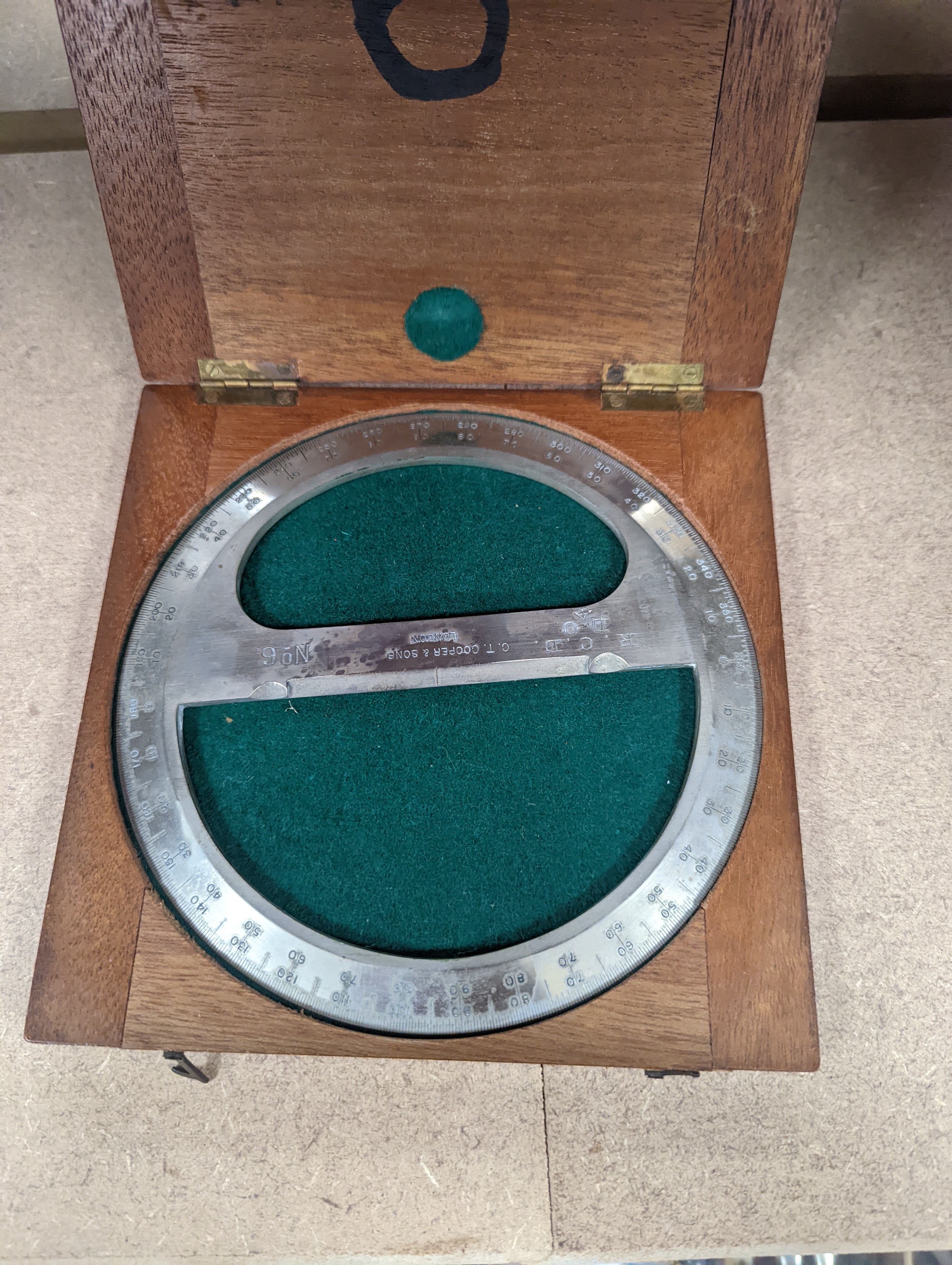 A collection of mahogany cased drawing instruments (8)